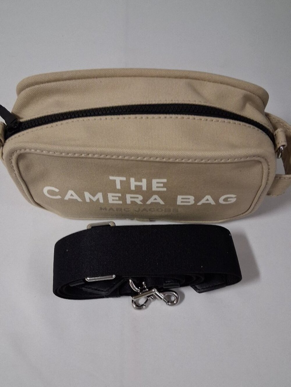 Marc Jacobs Camera Bag M0017040 260 – NWOT